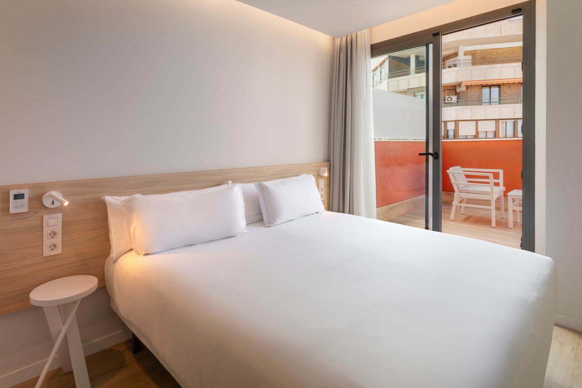 B&B Hotel Alicante Centro Экстерьер фото